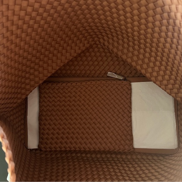 Naghedi Large St Barths Tote - Picture 3 of 3